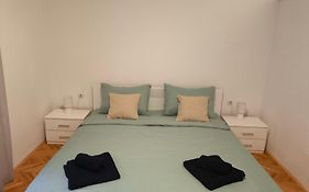 Aurora Apartman